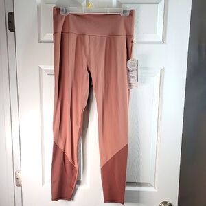 ☆Vuori Blush Pink Leggings